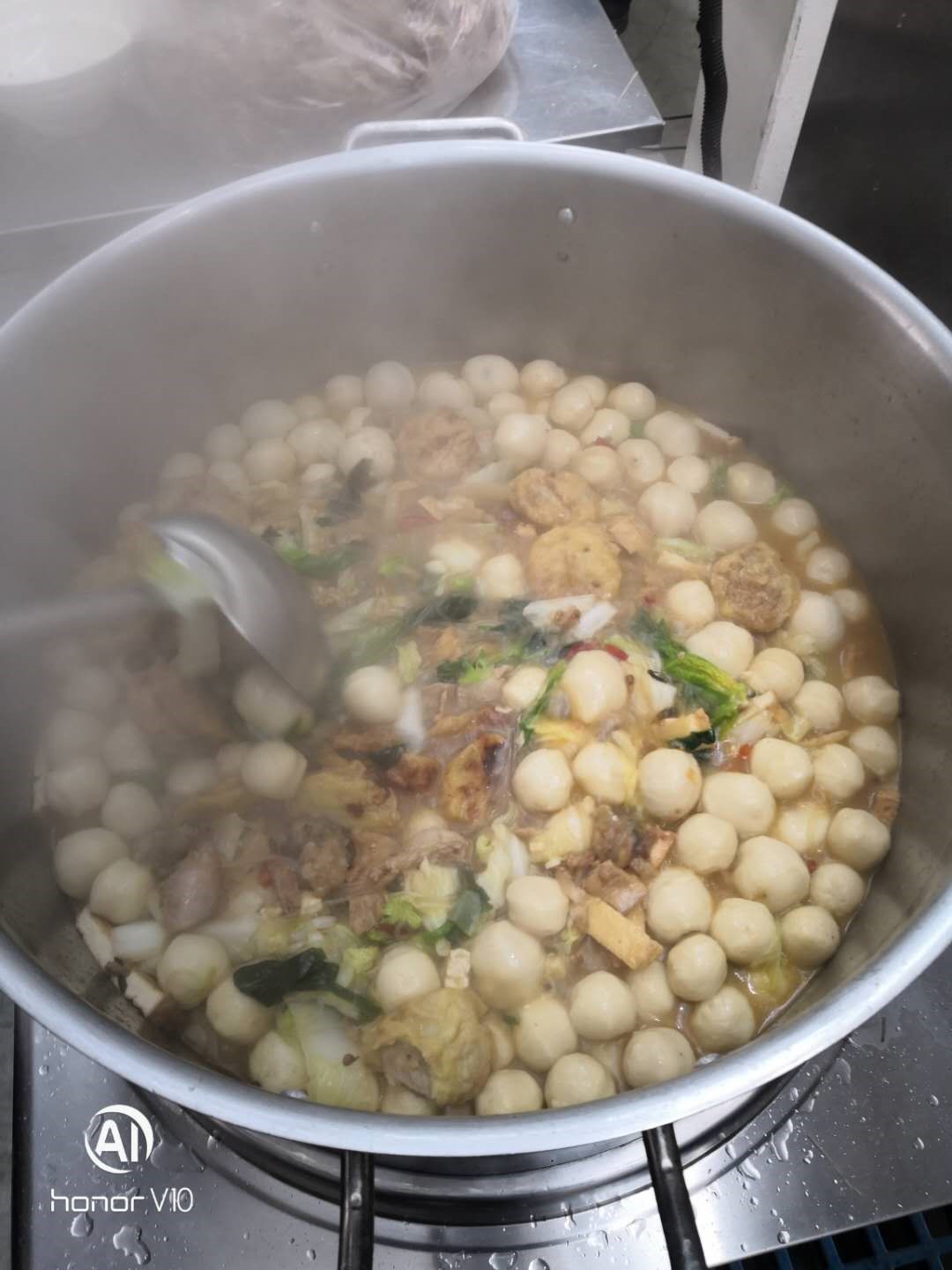 春节共奋战，同心筑未来