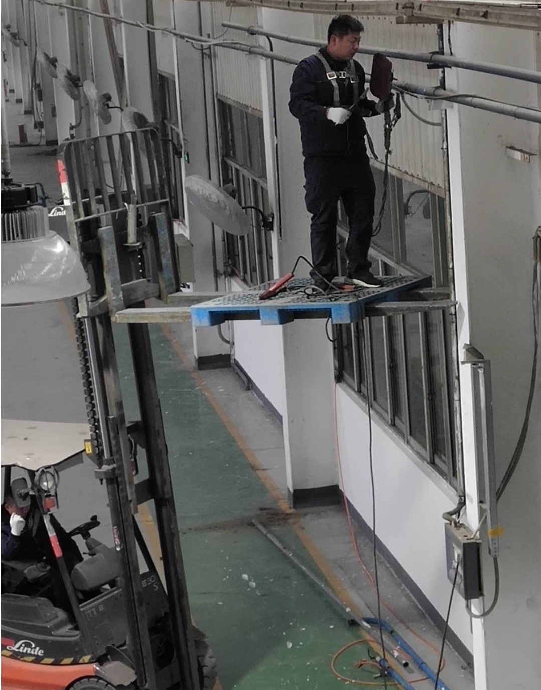 春节共奋战，同心筑未来