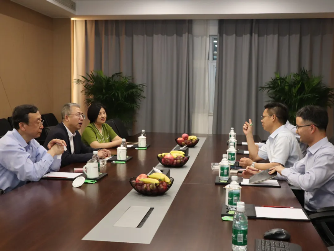 科林动态 | 中国汽车工业协会热管理分会领导莅临科林空调参观并展开深入研讨