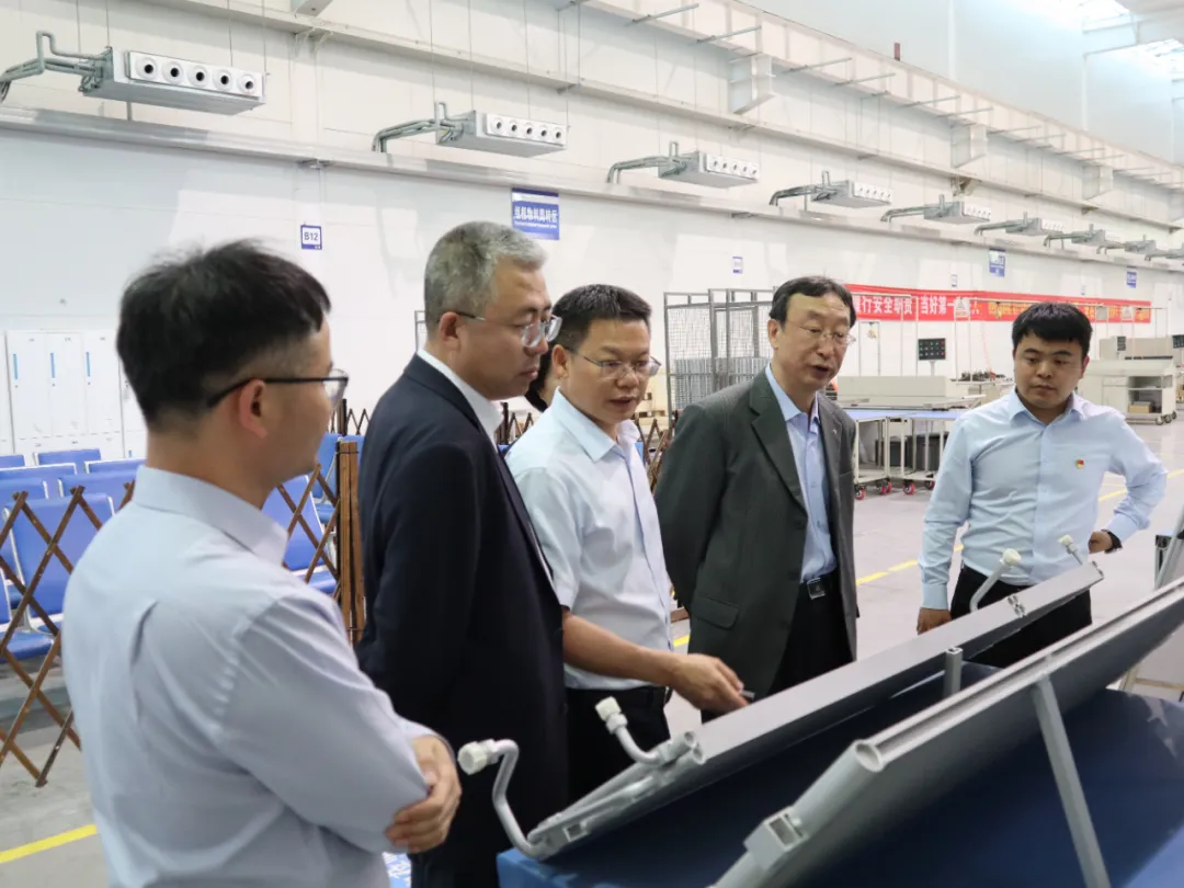 科林动态 | 中国汽车工业协会热管理分会领导莅临科林空调参观并展开深入研讨